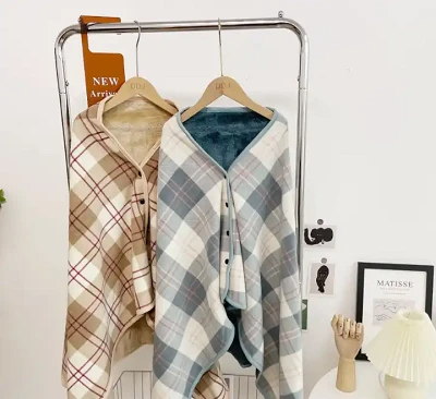 Plaid axlateppi fyrir konur
